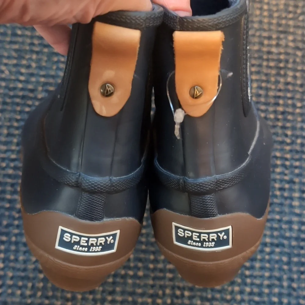 NWOT Sperry Navy Waterproof Ankle Boots